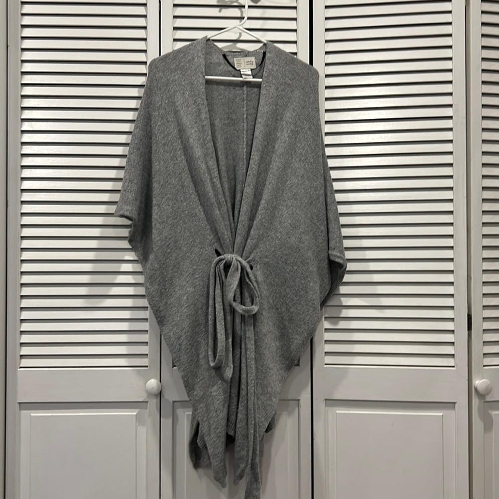 Anthropologie poncho, like new, size xs